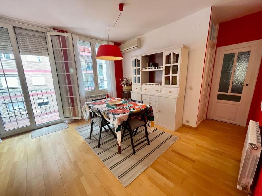 Acogedor Apartamento En Сарагоса Екстер'єр фото