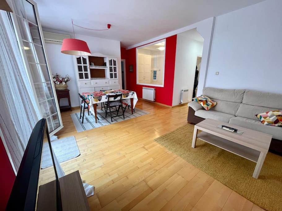 Acogedor Apartamento En Сарагоса Екстер'єр фото